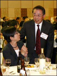 談笑する参加者